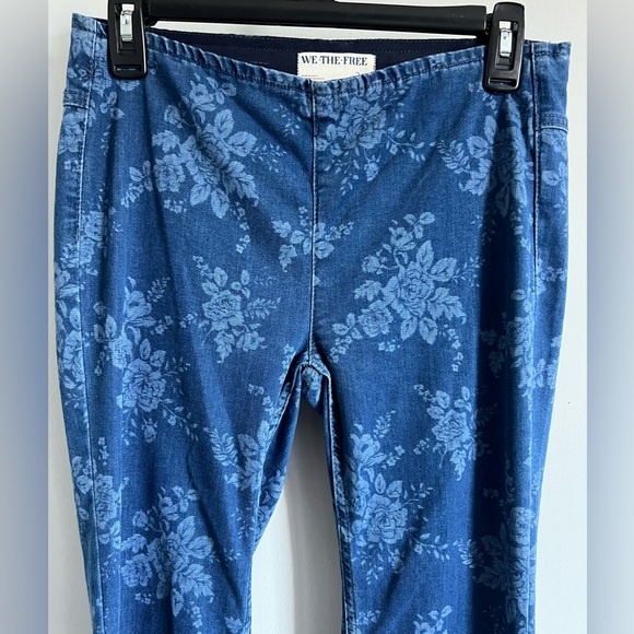 🌟FREE PEOPLE We The Free Penny Pull-On Printed Flare Jeans-Size 29 - Picture 14 of 15
